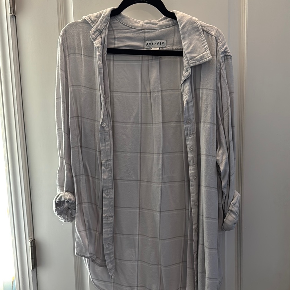 Ava & Viv Light Gray Checkered Shirt
